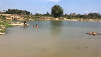 Man throws 10 year old boy into Chon Buri reservoir, victim drowns