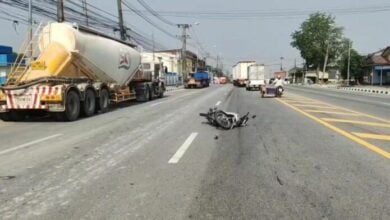 Chon Buri woman dies in motorbike crash, young daughter seriously injured