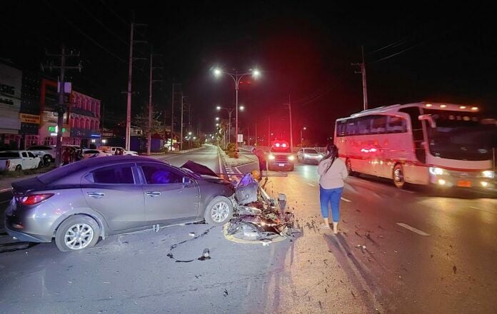 Car crashes into Phuket power pole, two children and an adult injured