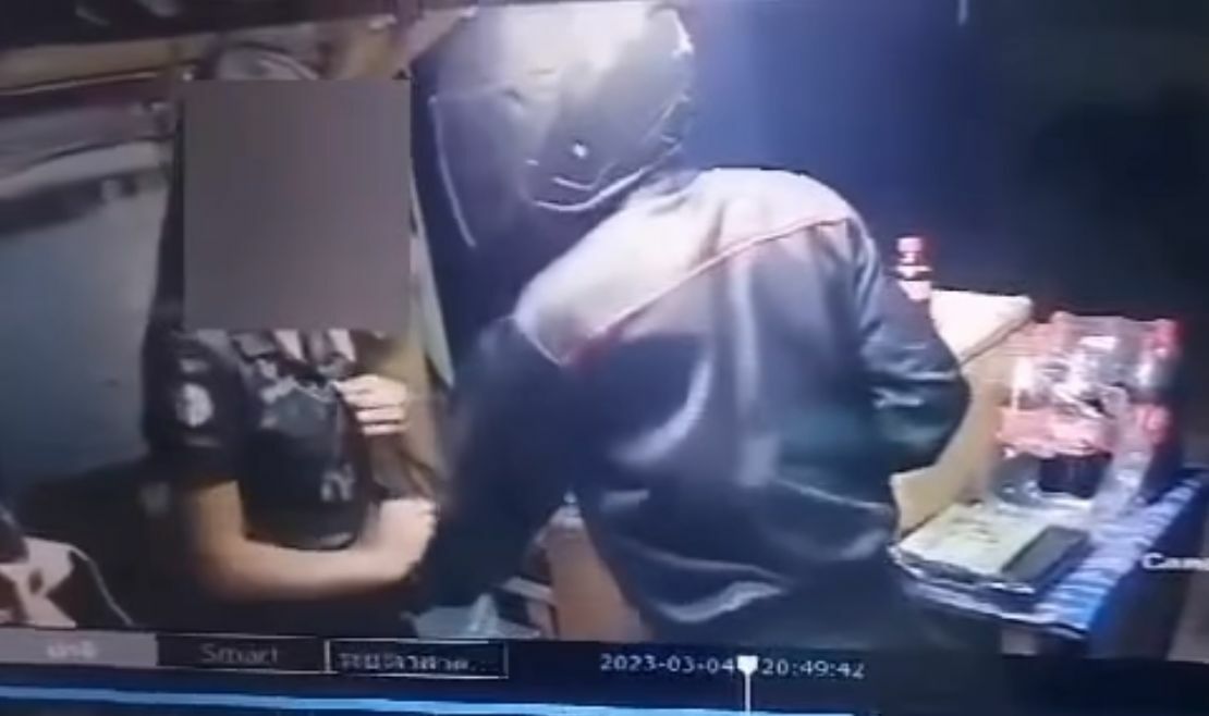 Pervert robs and sexually assaults owner of kratom shop