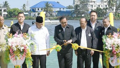 PM Prayut cuts ribbon on new ferry service to boost tourism in Thailand