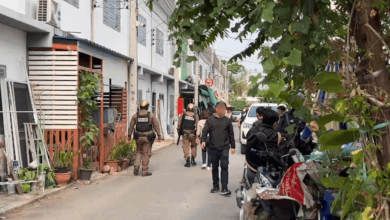 Frenzied police officer opens fire in Bangkok