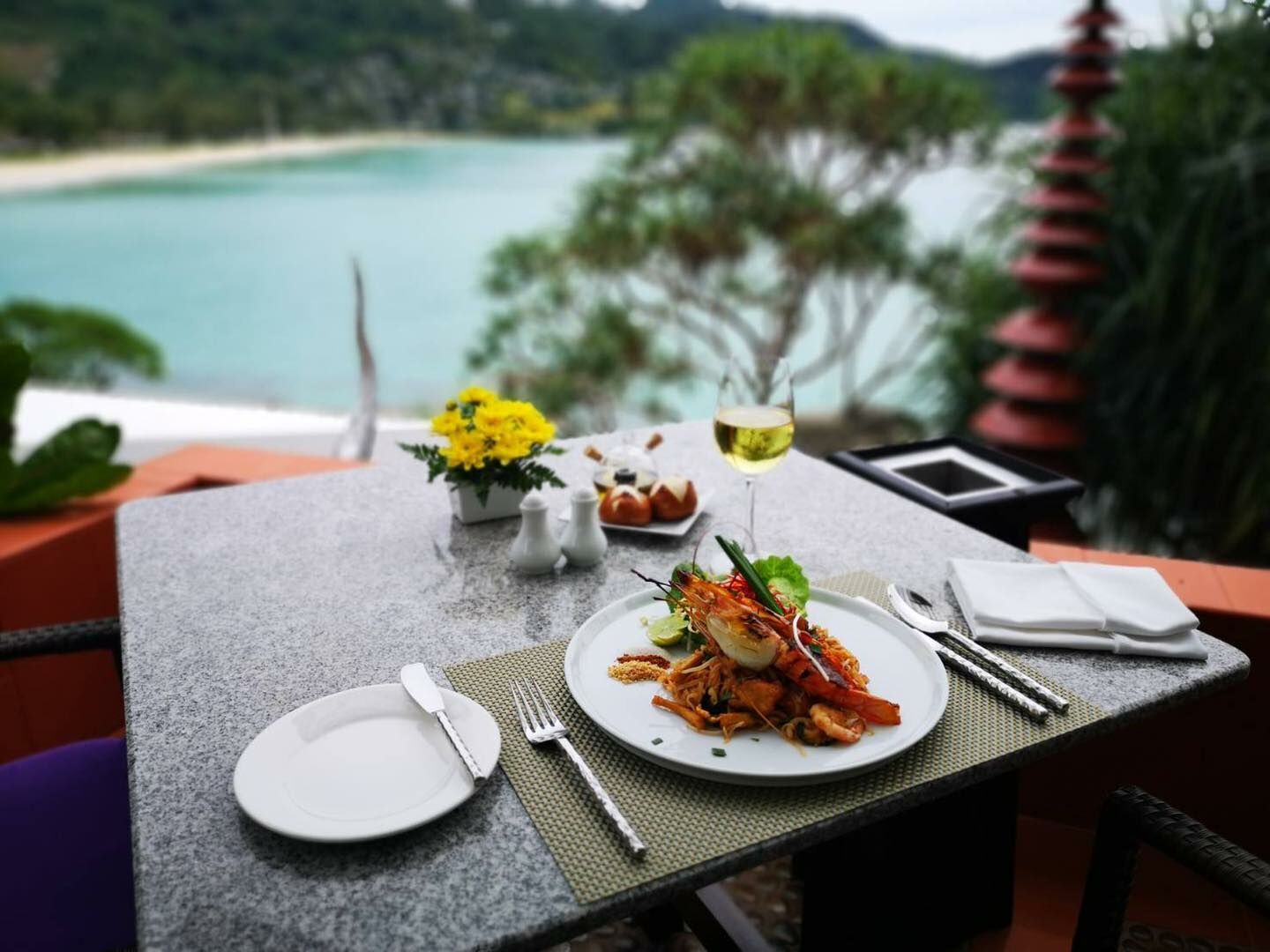 Top 5 Phuket restaurants for a luxurious afternoon break | News by Thaiger