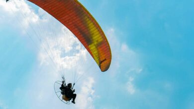 Thai man dies in paramotor accident on the Mekong River in Isaan