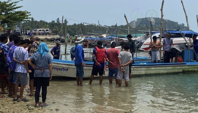Following stormy seas, rescuers find fisherman’s body near Koh Samui