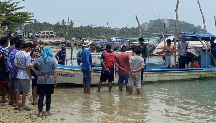 Following stormy seas, rescuers find fisherman’s body near Koh Samui