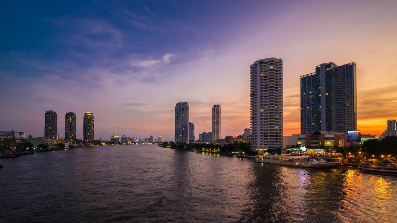 The sunset at Chao Phraya river