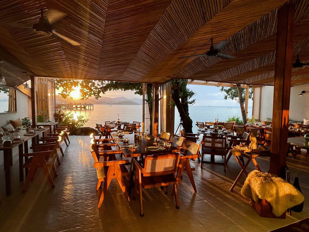 Ad Hoc Beach Cafe Koh Samui