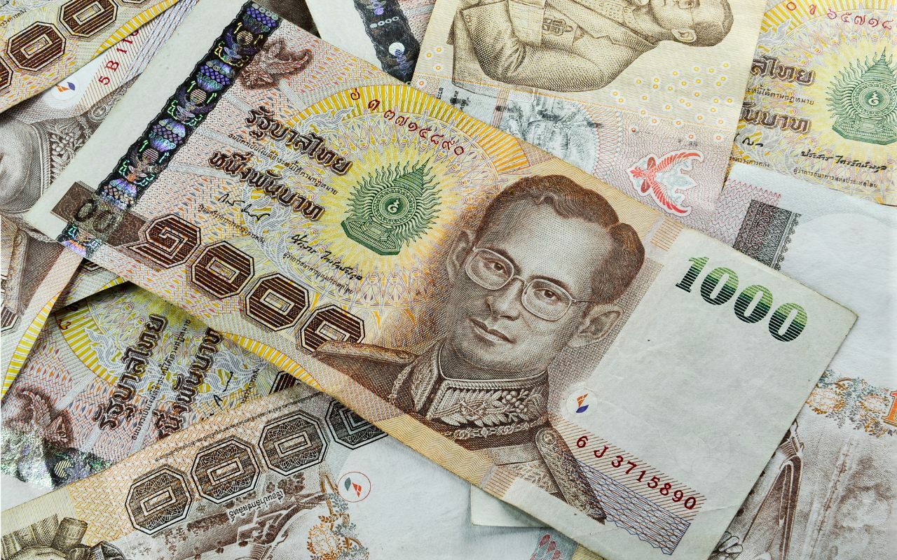 Baht volatility looms amid political risk and new government formation