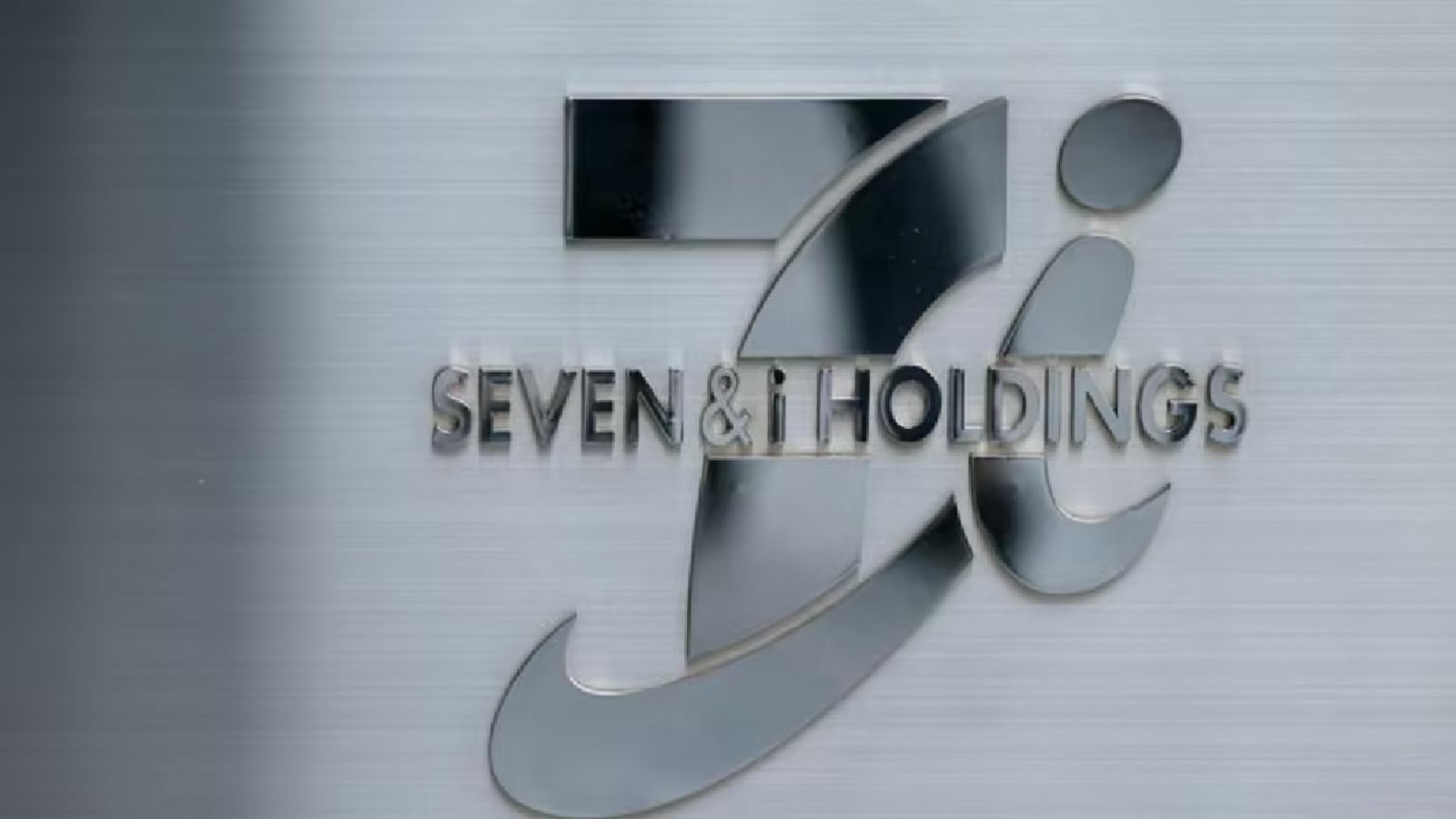 ISS backs ValueAct’s boardroom challenge at Seven & i Holdings