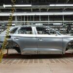 Inspecting Toyota factory in Chachoengsao to assure car buyers of safety standards | Thaiger