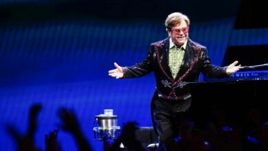 Elton John promises surprises, unique setlist at final UK gig