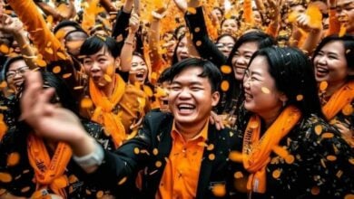 Burmese people celebrate MFP General Election victory