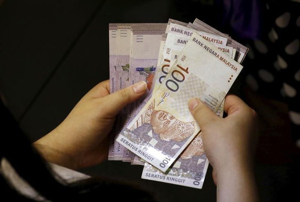 Malaysians less worried about inflation, struggle with daily finances