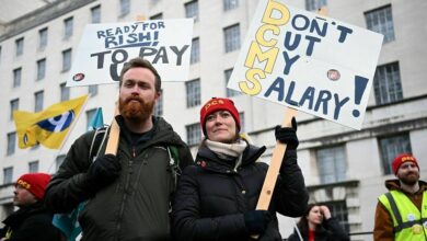 UK civil servants strike despite government’s improved pay offer
