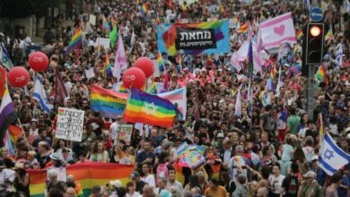 Thousands jeer far-right minister at Jerusalem Gay Pride amid security fears