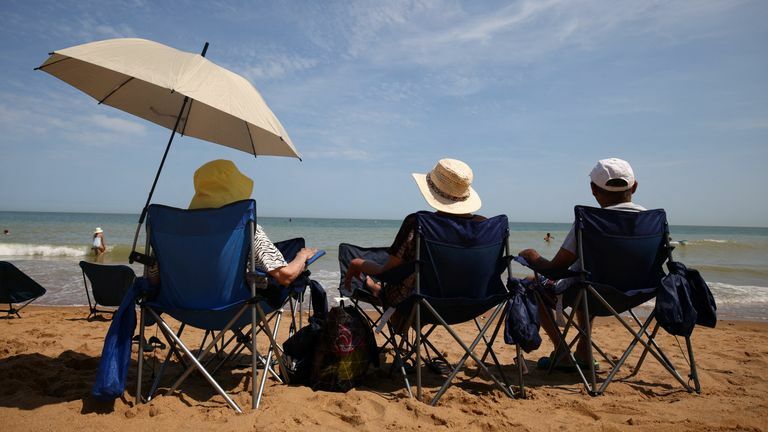 UK braces for 31C heatwave and thunderstorms, hotter than Marrakech