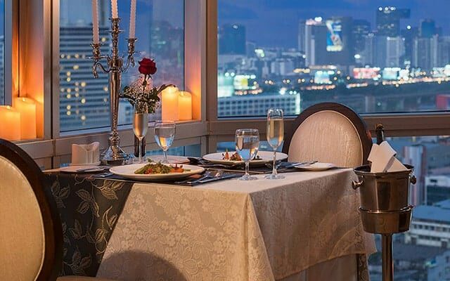 dining in Bangkok City Centre