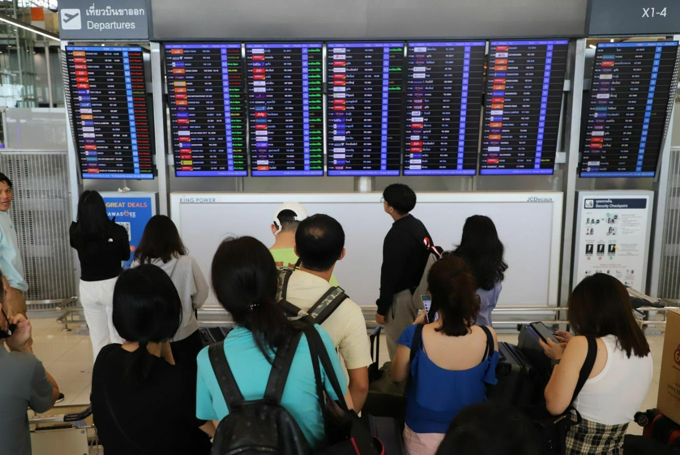 Tourism revival in Thailand risks airport slot overcrowding, suggests alternative options