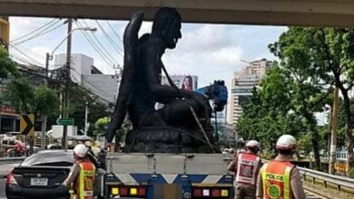 Divine traffic jam: Giant Thai deity, Kru Kai Kaew, hits roadblock in Bangkok