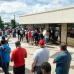 US auto industry strike continues, workers demand 40% wage increase | Thaiger