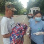 Karen tribe woman gives birth at Tak province border patrol checkpoint | Thaiger