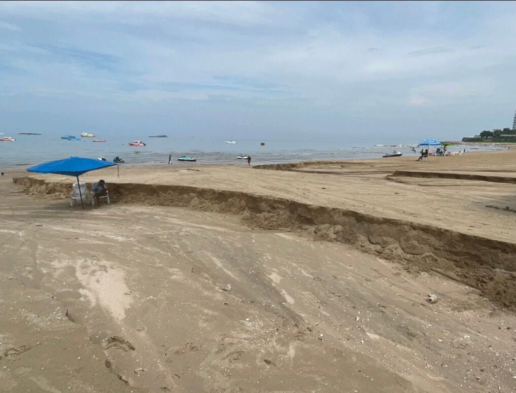 Rain reigns havoc: Deluge drenches Chon Buri, Pattaya beach erosion | News by Thaiger