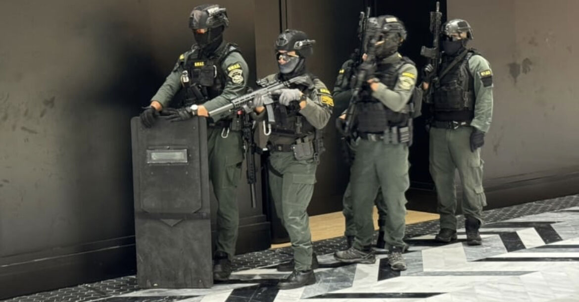 Phuket shopping mall stages active gunman drill in preparation for Vegetarian Festival | News by Thaiger