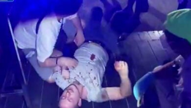 Wild West wow: British tourist takes a tumble in notorious Pattaya Go-Go girlie showdown (video)