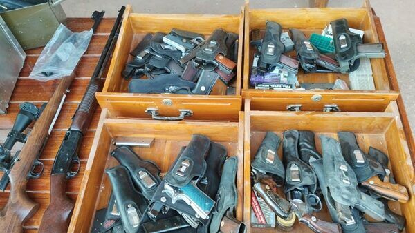 Thai police seize over 100 firearms from shrimp farm owner in Prachinburi | News by Thaiger