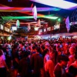 Thai government considers extending nightlife hours | Thaiger