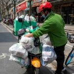 Shanghai delivery man&#8217;s advice to home-alone toddler goes viral | Thaiger