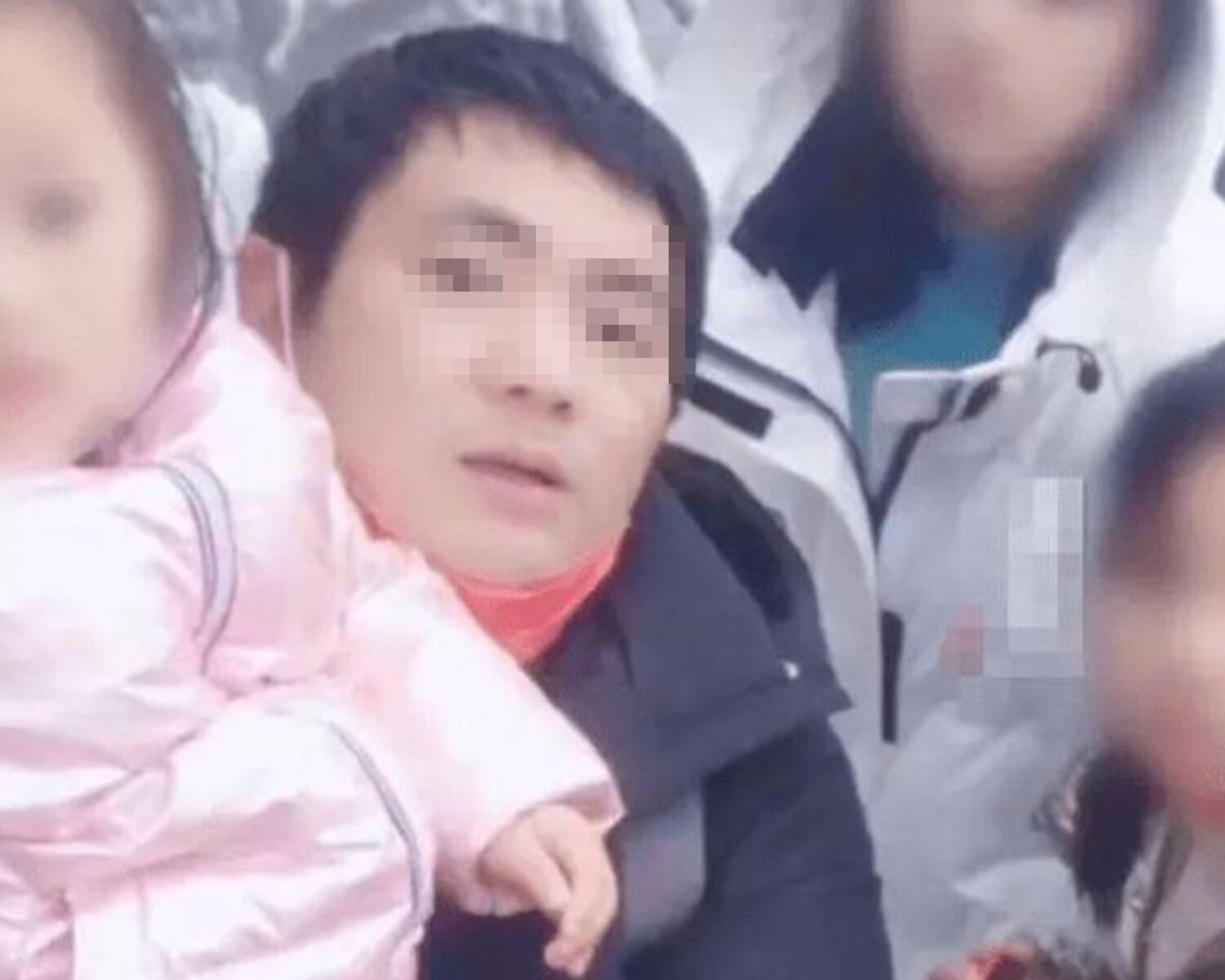 Shocking discovery of infidelity after 16 years shakes Chinese family