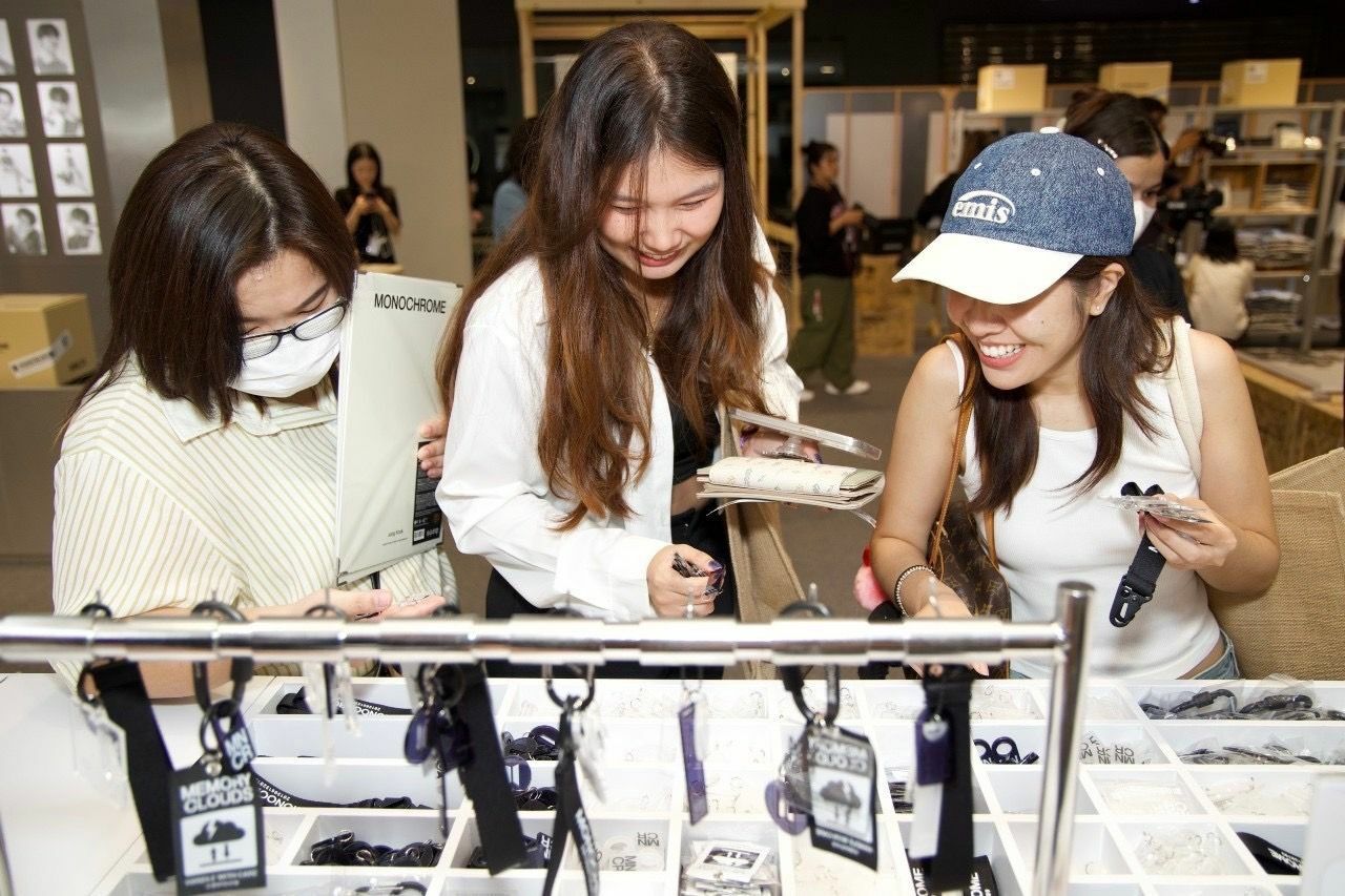 'BTS POP-UP: MONOCHROME IN BANGKOK' now opens in Bangkok at Siam Paragon | News by Thaiger