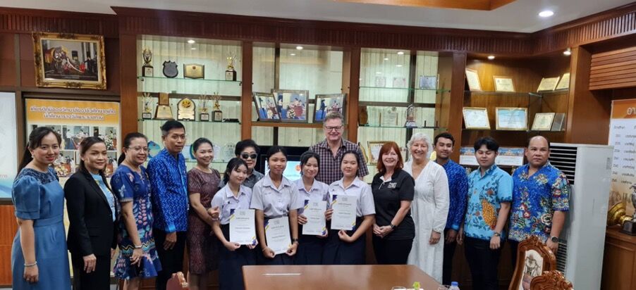 Phuket Hotels Association goes live with 'absolutely fabulous travel sale' to raise funds for Thai hospltality students | News by Thaiger
