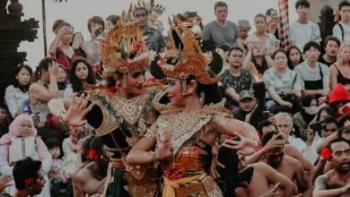 Thai traditional dance as an education