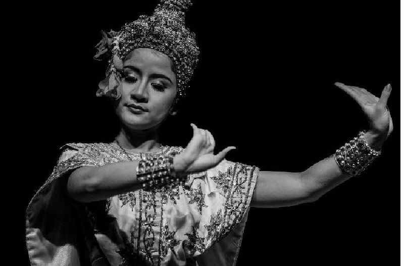 Thai traditional dance as an education | News by Thaiger