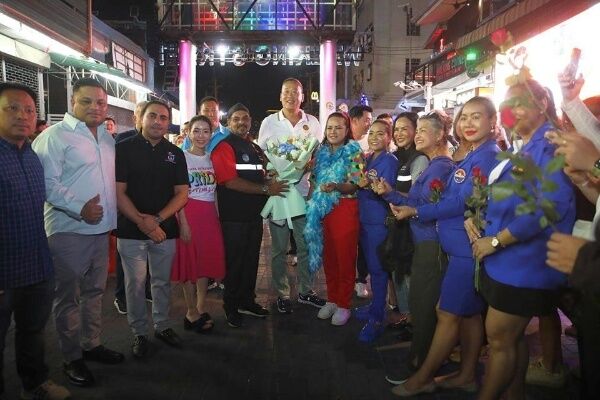 PM Srettha’s Pattaya Beach night out sparks economic buzz