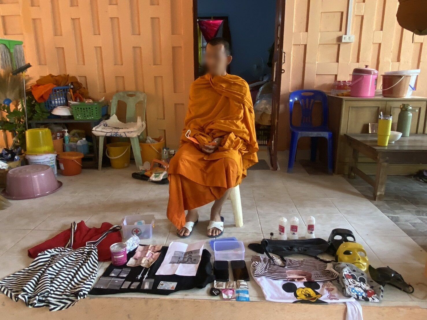 Thai monk arrested for drug and sex at Samut Prakarn temple