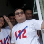 Arrest warrant issued for political activist Parit Chiwarak | Thaiger