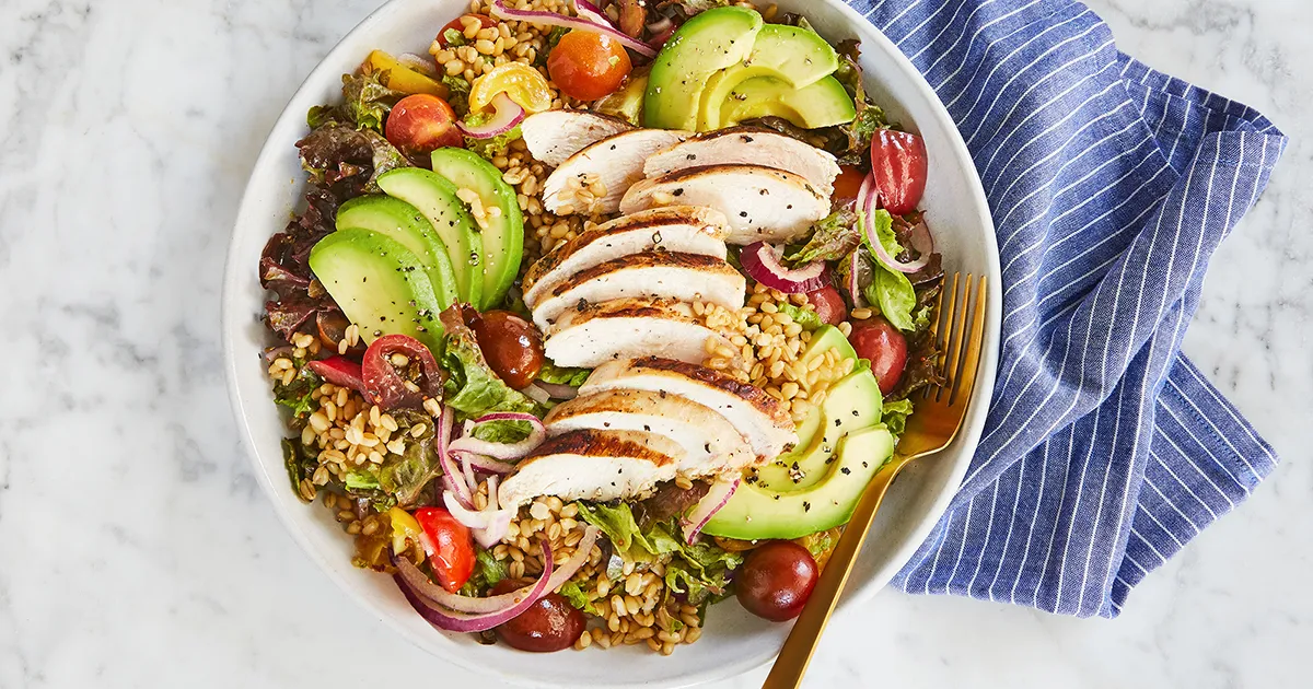 Avocado and grilled chicken salad