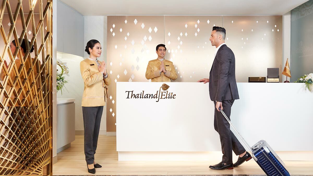 Image of a Thai Elite visa member entering the Thailand Elite company