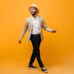 Frequent walks can reduce back pain | Thaiger