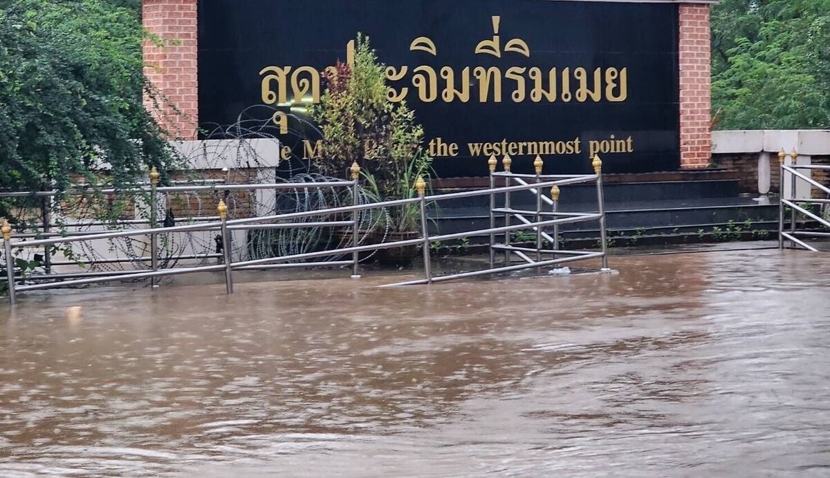 Mae Sot hit by severe flooding as Moei River overflows