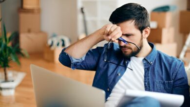 Tips for preventing screen vision issues due to blue light | Thaiger