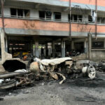 Police reshuffle in Yala after car bomb kills one, injures 34 | Thaiger