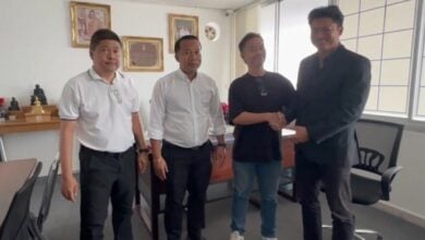 Reporter and villa executive resolve dispute on Koh Samui