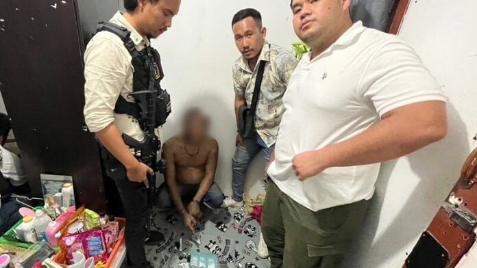 Police arrest drug dealer ferrying narcotics across Tapi River