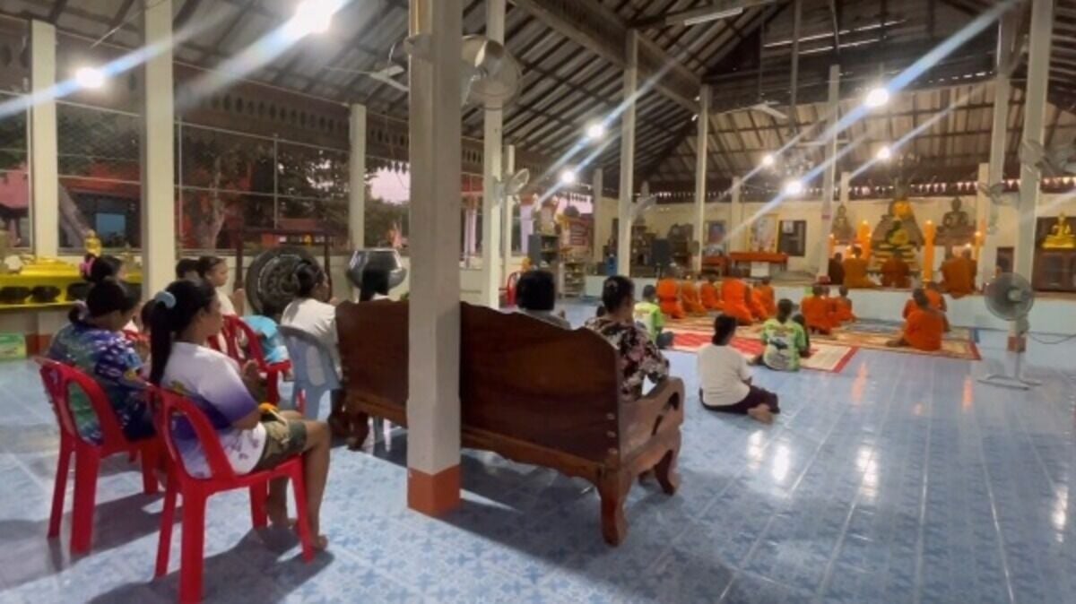 Monk leaves monkhood after slapping novice in Trang province