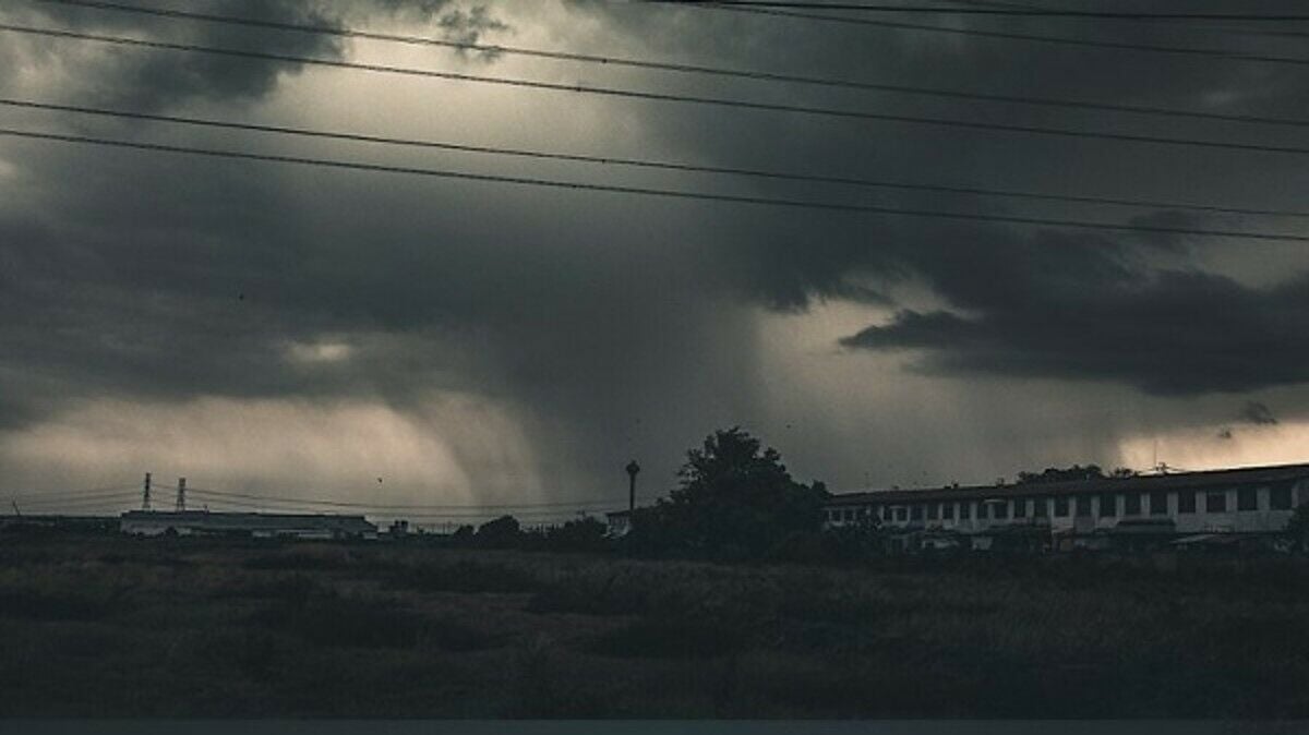 Heavy monsoon rains to hit 34 provinces in Thailand today